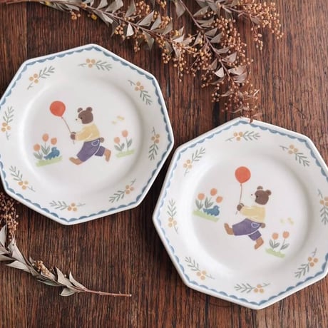 風船とお散歩くまの八角皿/Balloons and walking bear octagonal plate