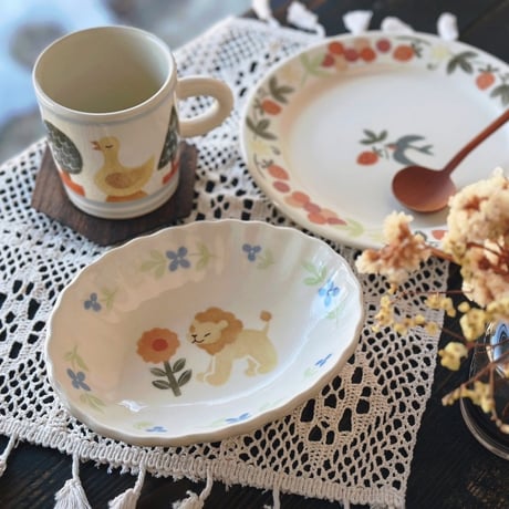 フラワープレート“ライオンとピンクのお花”/Flower plate "Lion and pink flowers"