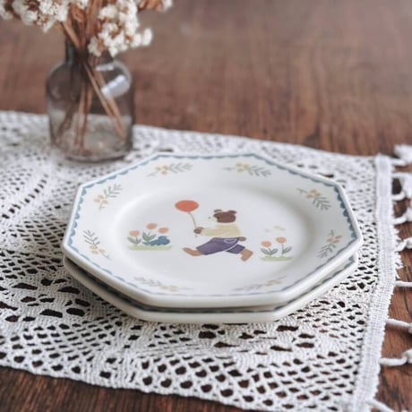 風船とお散歩くまの八角皿/Balloons and walking bear octagonal plate