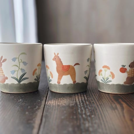 馬とうさぎのお散歩コップ/Horse and rabbit walking cup