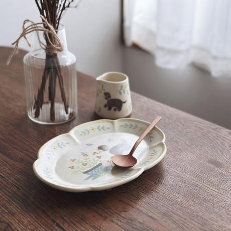 ポーティとお花の花楕円皿/Porty and flower oval plate