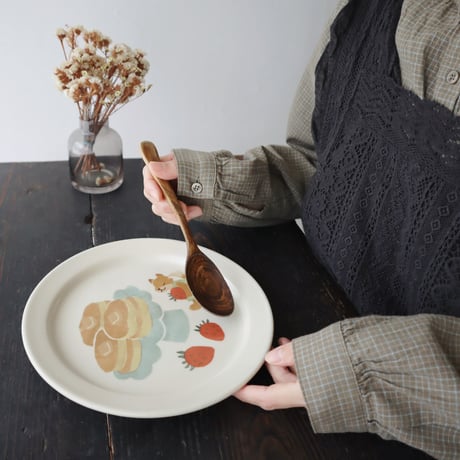 リム皿”キツネとパンケーキ”/Rimmed Plate "Fox and Pancakes"