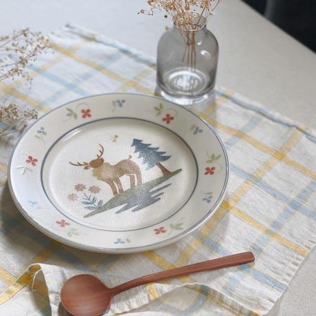 トナカイともみの木のパスタ皿　7寸/Pasta plate with reindeer and fir tree