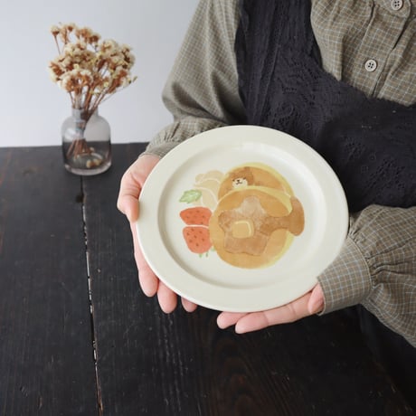 リム皿M”くまとパンケーキ”/Rimmed Plate M "Bear and Pancakes"