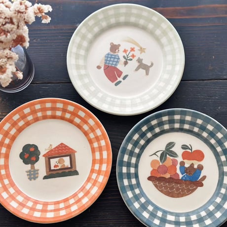 リムプレート“ビーグルとりんごの木”/Rim Plate "Beagle and Apple Tree"