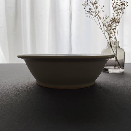 リスとお花の深皿　6寸/Squirrel and flower deep plate