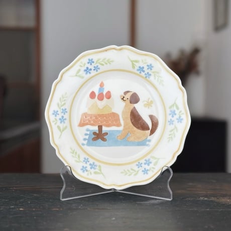 フラワーリムプレート“犬のお誕生日”/Flower Rim Plate "Dog's Birthday"