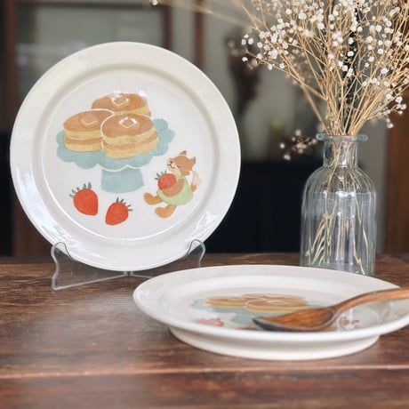 リム皿”キツネとパンケーキ”/Rimmed Plate "Fox and Pancakes"