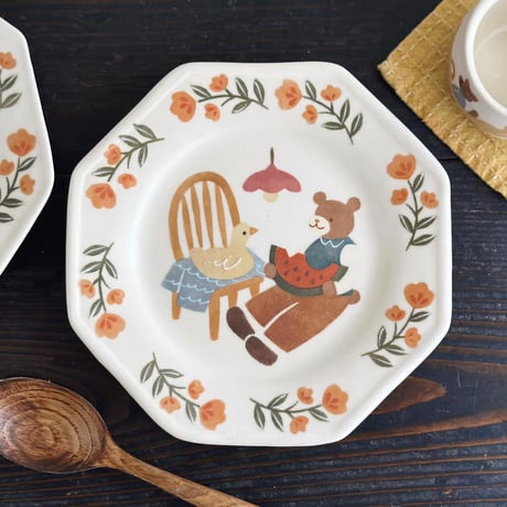 オクトゴナルプレート“くまとアヒルのおやつ”/Octogonal Plate "Today's Snack for Bear and Duck"