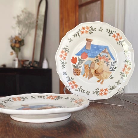 花リム皿“ねこのお家”/Flower Rim Plate "Cat's House"