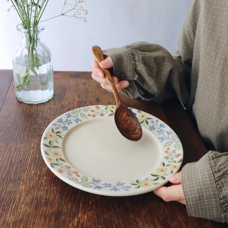 リム皿“お花のリース”/Rimmed plate "Flower wreath"