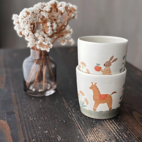 馬とうさぎのお散歩コップ/Horse and rabbit walking cup