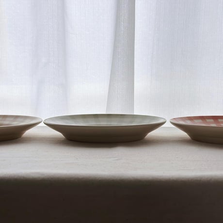 チェック柄のパスタ皿いろいろ/Various plaid pattern pasta plate
