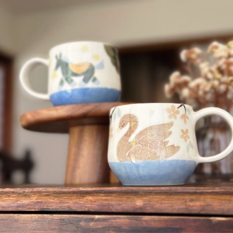 マグカップ“枝垂れ花とスワン”/Mug "Weeping Flower and Swan"
