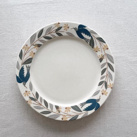 花を運ぶ鳥のリム皿　7寸/Bird rim plate carrying flowers(m-size)