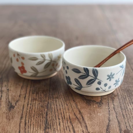 お花いっぱい小鉢/small bowl full of flowers