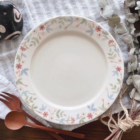 ピンクのお花のリム皿　7寸/Pink flower rim plate(m-size)