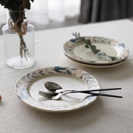 花を運ぶ鳥のリム皿　7寸/Bird rim plate carrying flowers(m-size)