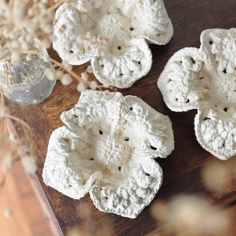 ニット陶器”皿”/Knitted ceramic "plate"