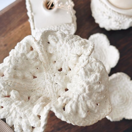 ニット陶器”皿”/Knitted ceramic "plate"