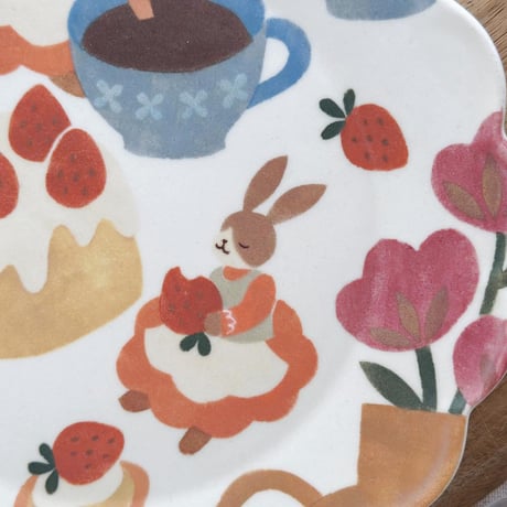 花プレート“ウサギたちのケーキパーティー”/Flower Plate "Rabbit Cake Party"