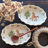 フラワープレート“馬ともみの木”/Flower plate "Horse and Fir Tree"