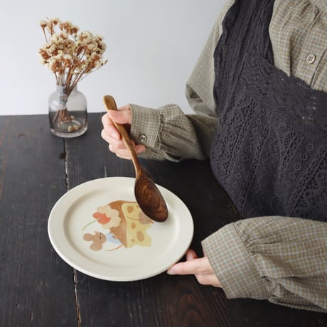 リム皿M”ネズミとチーズケーキ”/Rimmed Plate M "Mouse and Cheesecake"