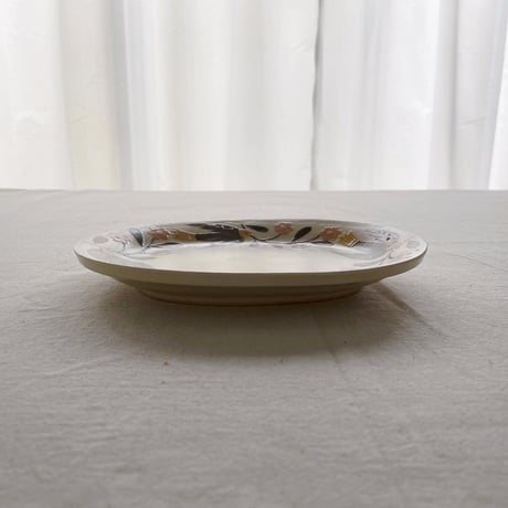 花を運ぶ鳥の楕円皿