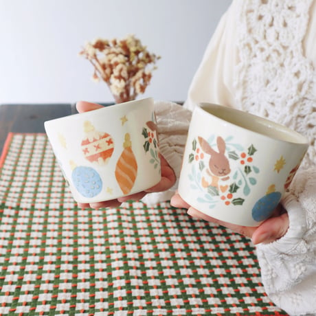 フリーカップ”うさぎとリース”/Free cup "Rabbit and Christmas wreath"
