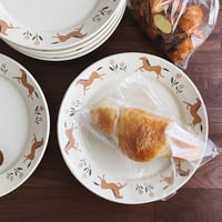 馬とチューリップのリム皿 6寸 /Horse and tulip rim plate (s-size)