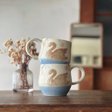 マグカップ“枝垂れ花とスワン”/Mug "Weeping Flower and Swan"