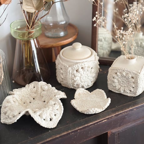 ニット陶器”豆皿”/Knitted pottery "small plate"