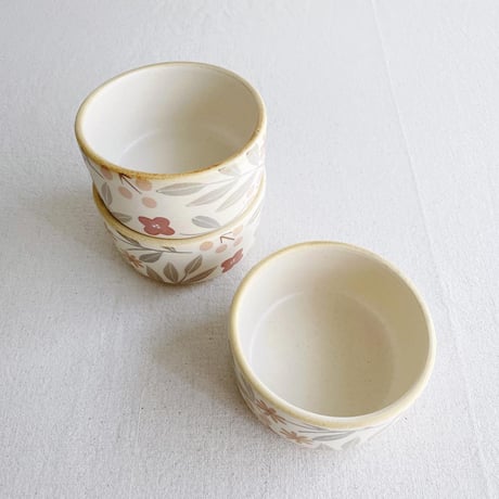 お花いっぱい小鉢/Small bowl full of flowers