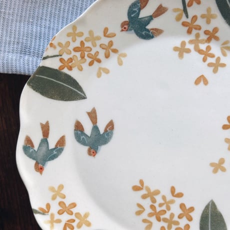 花皿“金木犀と小鳥たちの朝”/Flower plate "Osmanthus and birds in the morning"