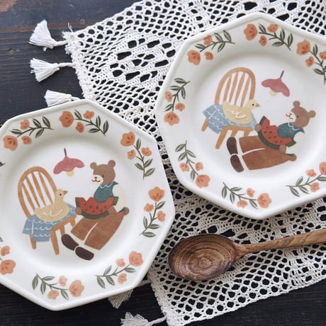 オクトゴナルプレート“くまとアヒルのおやつ”/Octogonal Plate "Today's Snack for Bear and Duck"