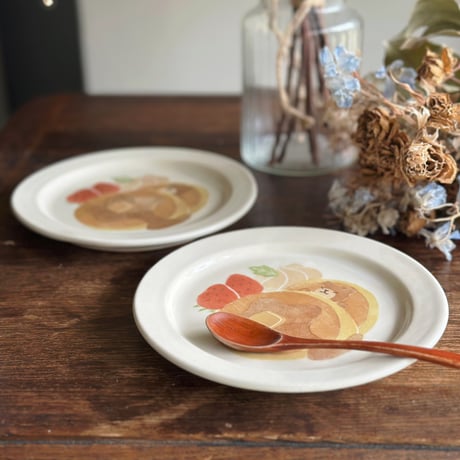 リム皿M”くまとパンケーキ”/Rimmed Plate M "Bear and Pancakes"