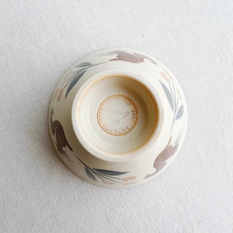 リスとチューリップのお茶碗/Squirrel and tulip bowl