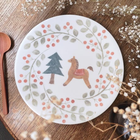馬と木の実の平皿　7寸/Horse and nut flat plate
