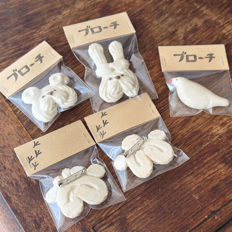 メレンゲブローチ