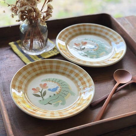 リムプレート“ワニと青い鳥”/Rim Plate "Crocodile and Bluebird"