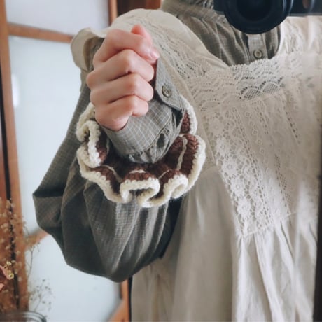 フリルシュシュ/Frill Scrunchie
