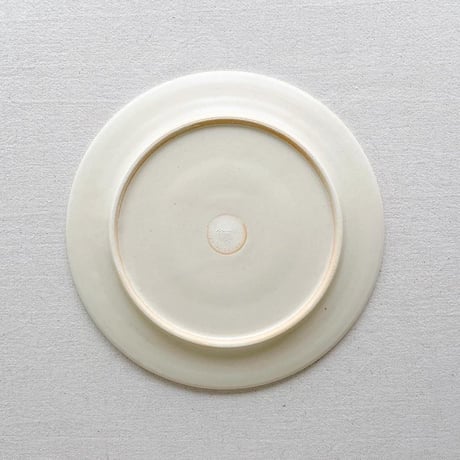 ヤギとリンゴの木の平皿　7寸/Flat plate of goat and apple tree(m-size)