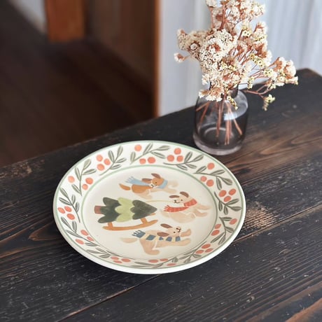 リムプレート“犬のもみの木運び”/Rim Plate "Dog Carrying Fir Tree"