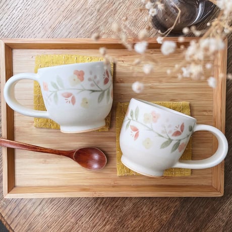 黄色とオレンジの花のマグカップ/yellow and orange flower mug