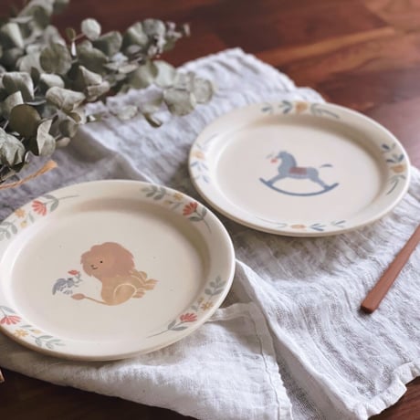 木馬のリム皿　6寸/Rocking horse rim plate(s-size)