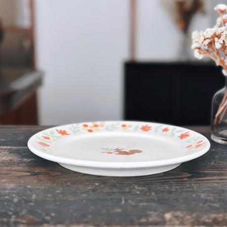 リムプレート“リスと赤いバラ”/Rim Plate "Squirrel and Red Rose"