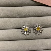 デイジーピアス