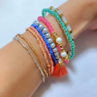 9色ビーズブレスレット
