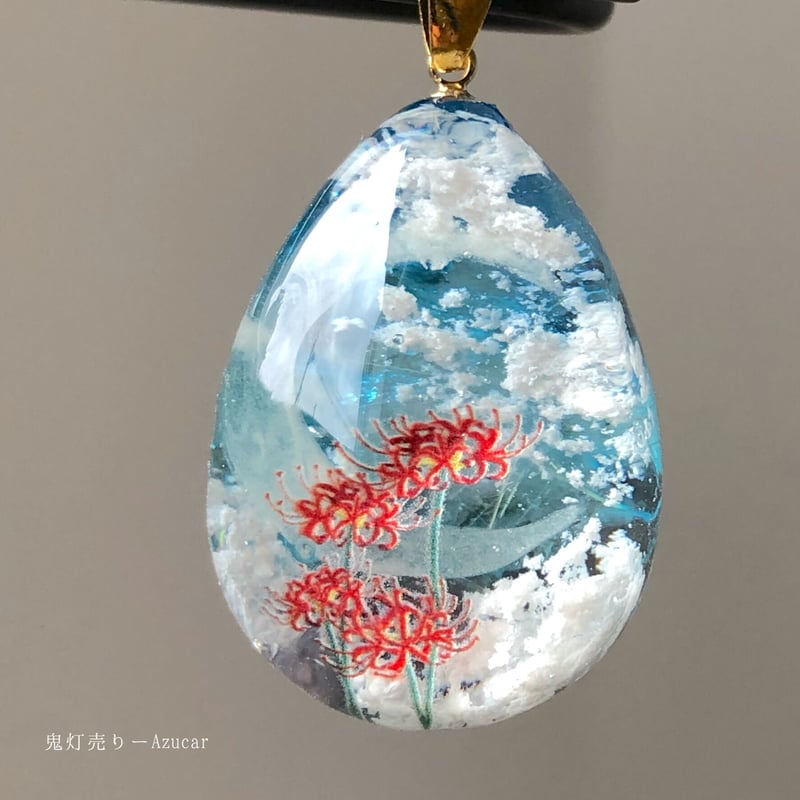 展示用/レジン/三日月の上のうさぎ　秋薔薇　ススキ　蓄光　オルゴナイトネックレス 展示用/レジン/三日月の上のうさぎ 秋薔薇 ススキ 蓄光 オルゴナイト