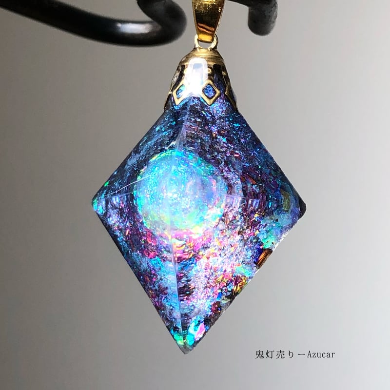 ムーンストーンの光を集めて。 オルゴナイト 宇宙レジン 蓄光 八 ムーンストーンの光を集めて。 オルゴナイト 宇宙レジン 蓄光 八